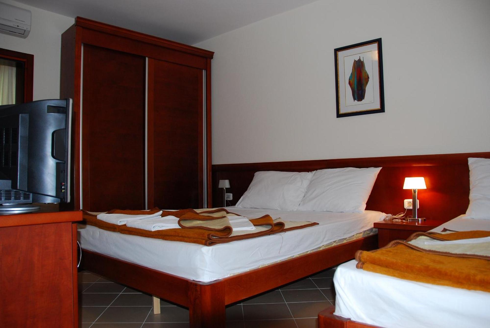 Apartments Krapina Budva Exterior photo
