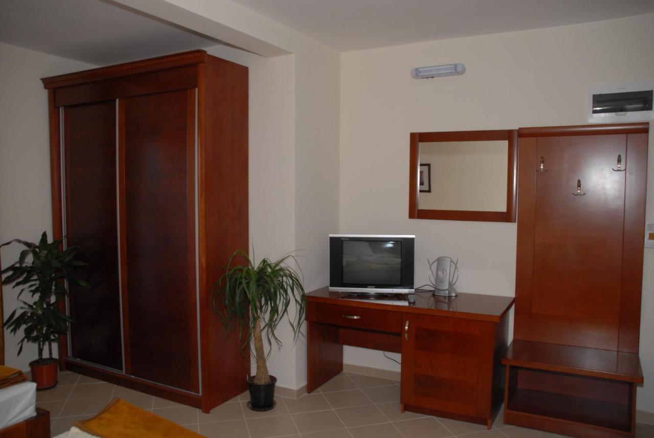 Apartments Krapina Budva Exterior photo